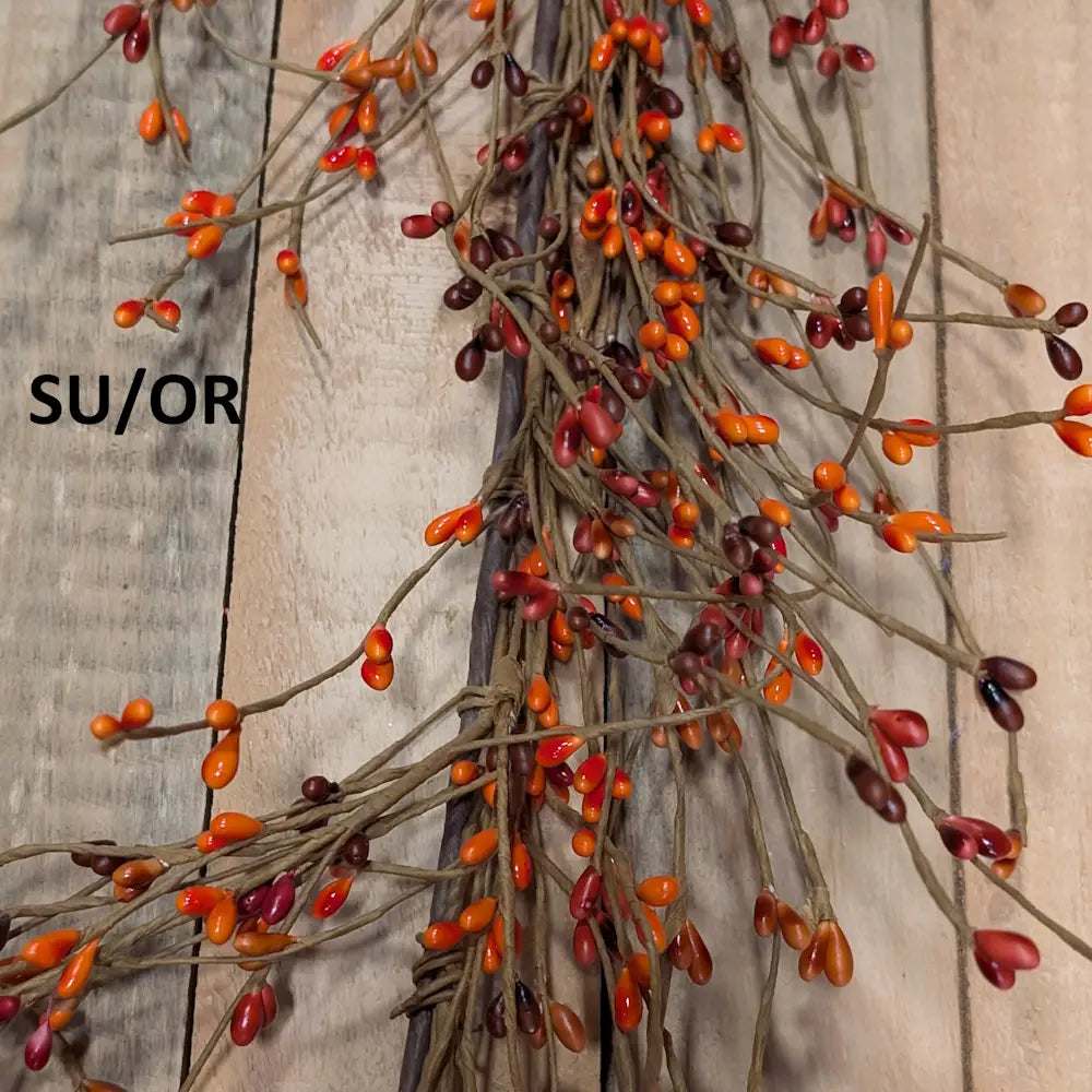 SUNRISE/ORANGE Pip Berry Garland