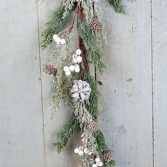 Sparkle Soft Pine White Berry Garland