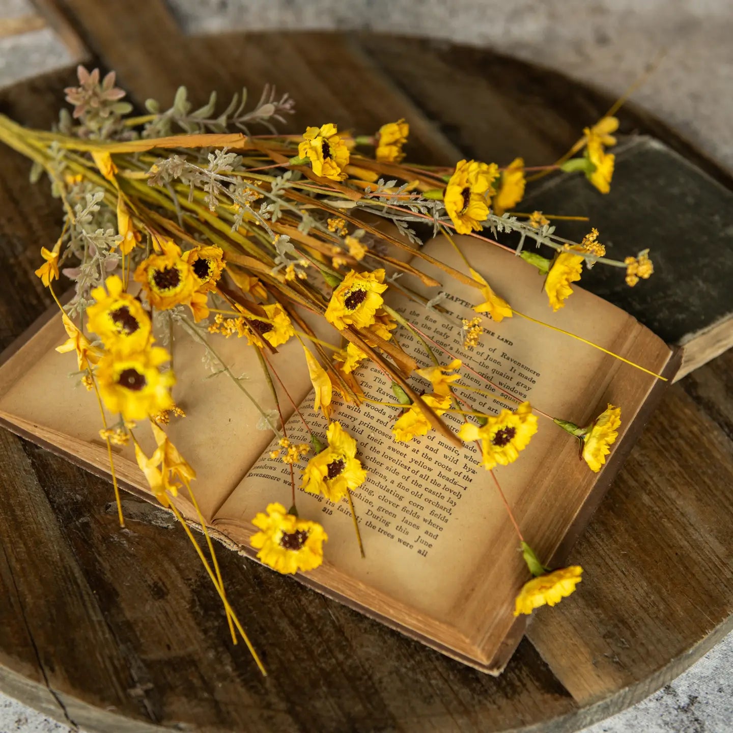 22" Yellow Mini Daisy & Wild Grass Bush