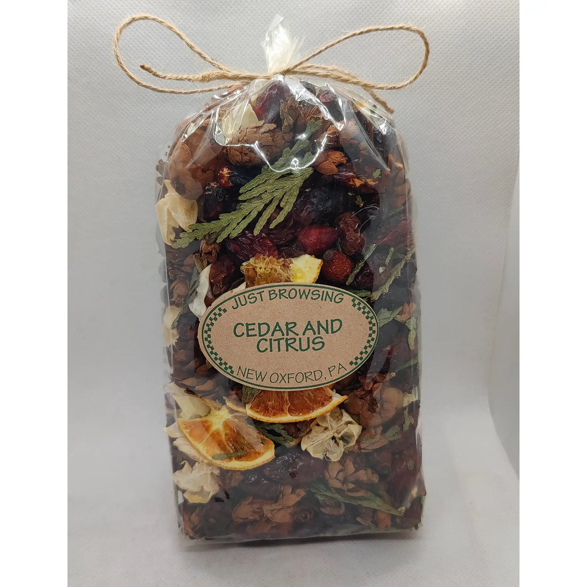 Scented Potpourri with Rosehips - Cedar and Citrus